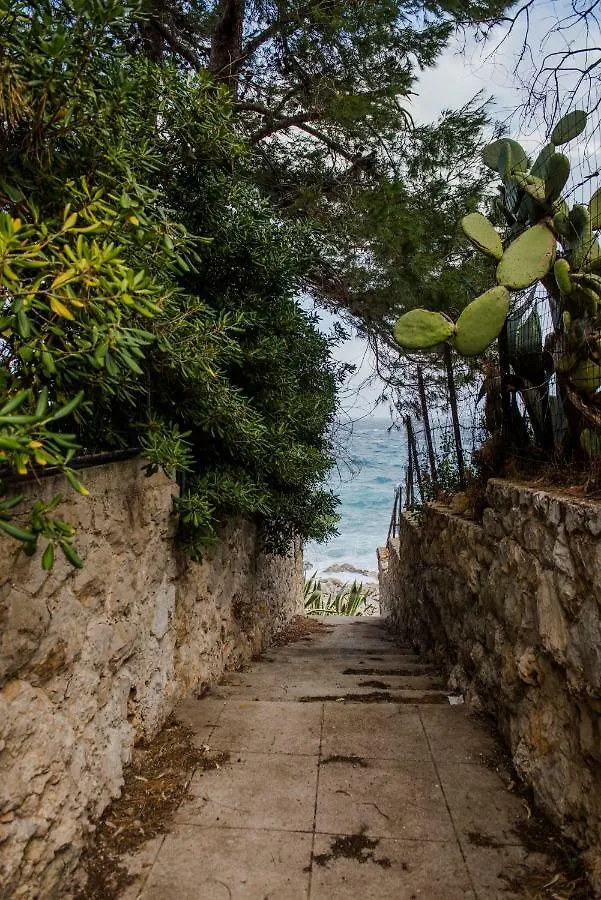Appartamento Casa Vela Bianca Mondello Addaura Palermo 0*,